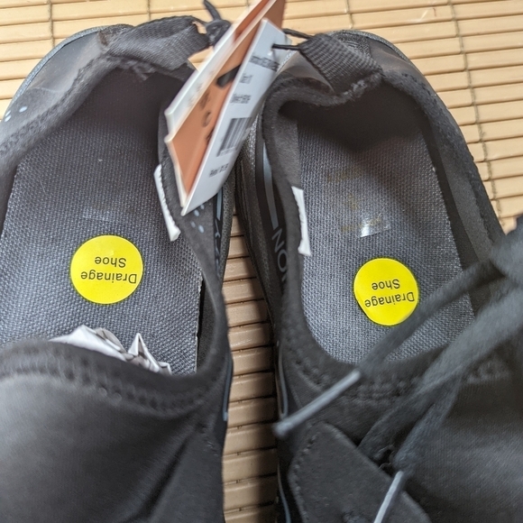 Norty unisex sz 10 water, Fisherman, beach, drainage shoes. New with tags. 310pm - Picture 12 of 13